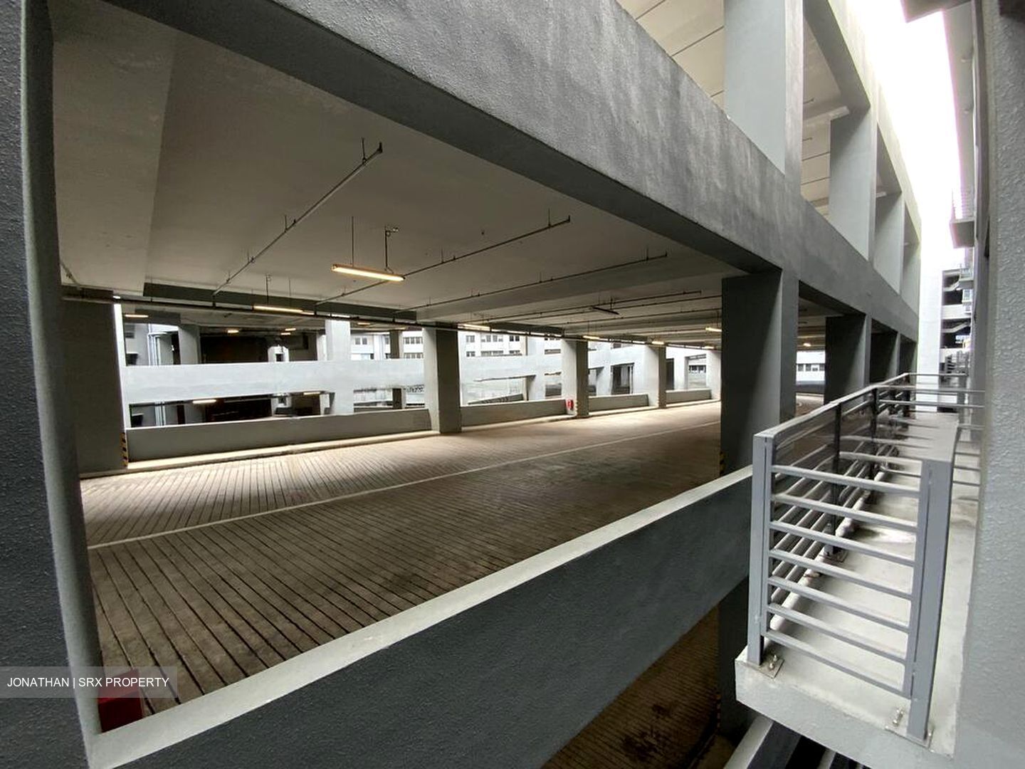 Carros Centre (D25), Factory #460714791